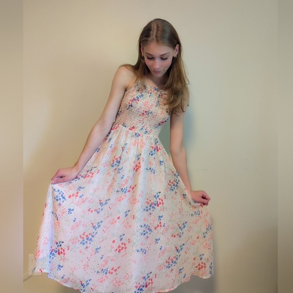 Forever 21 Light Pink Full Skirt Smocked Dress